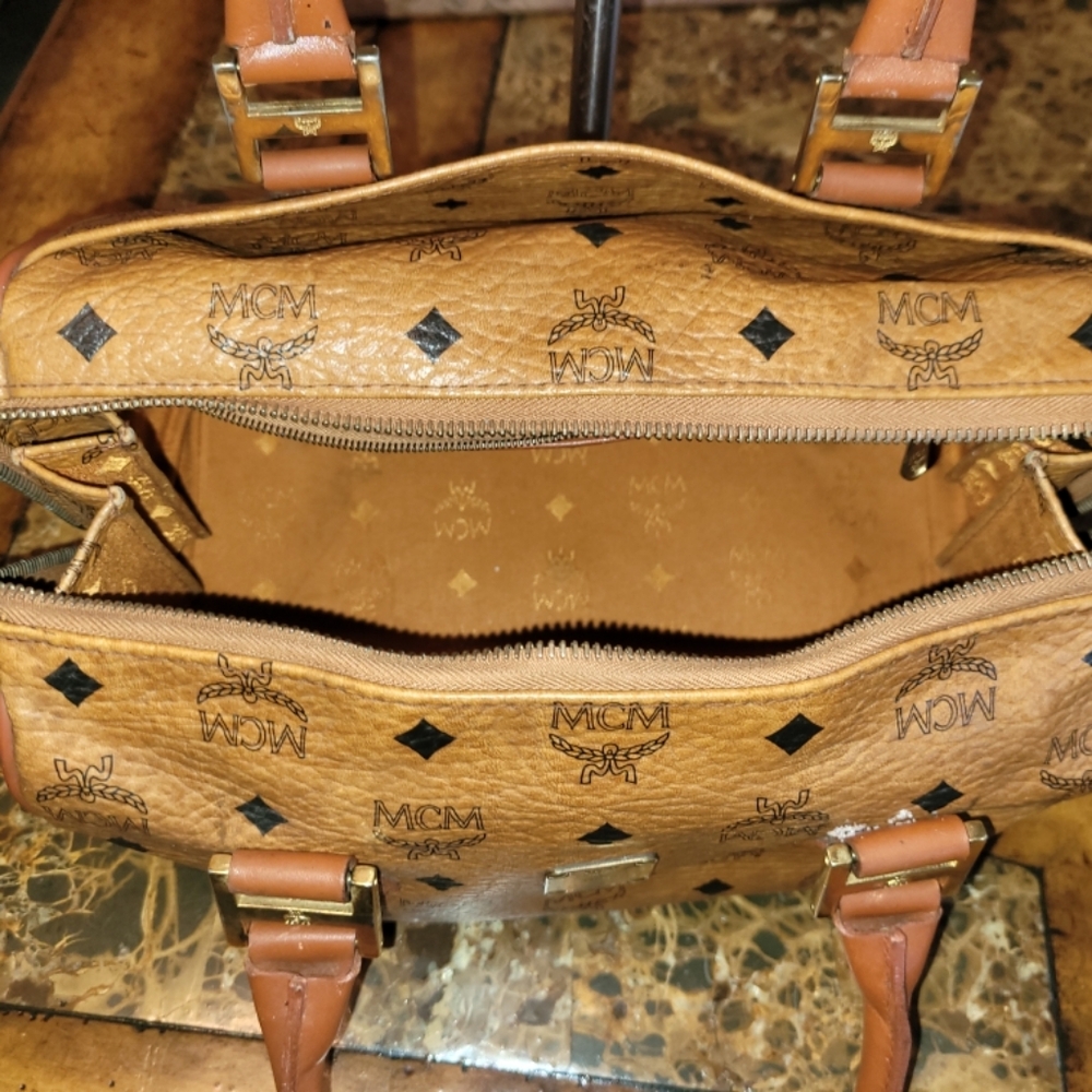 MCM Congac Boston Bag Leather Handbag With Crossbody9 - Picture 9 of 13